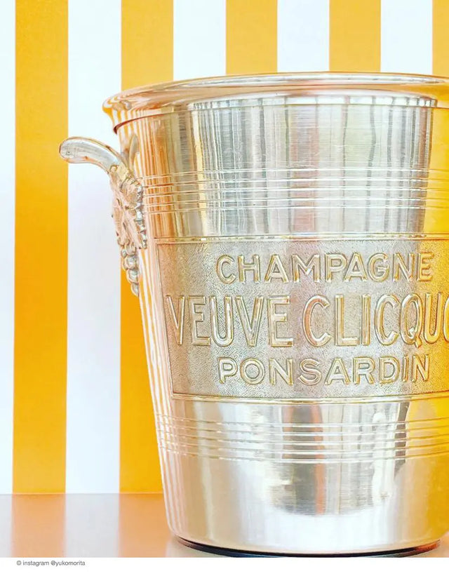 [the art of wine]                                              VEUVE CLICQUOT SOLAIRE CULTURE: THE TRAVELLING EXHIBITION